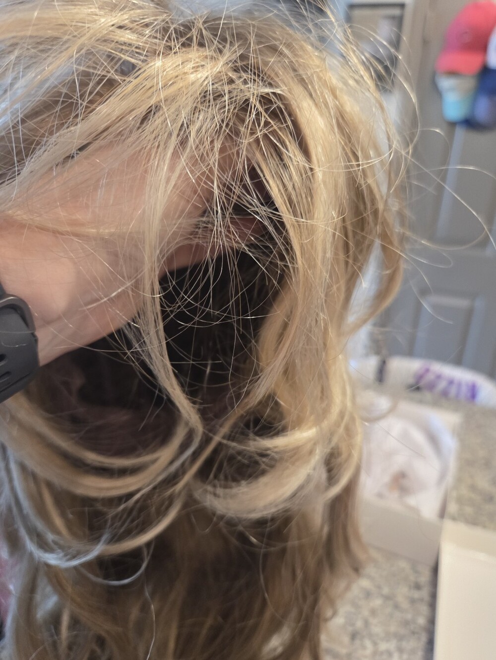 Jon Reanau Light Blonde Lace Front Wig. - Picture 10 of 16